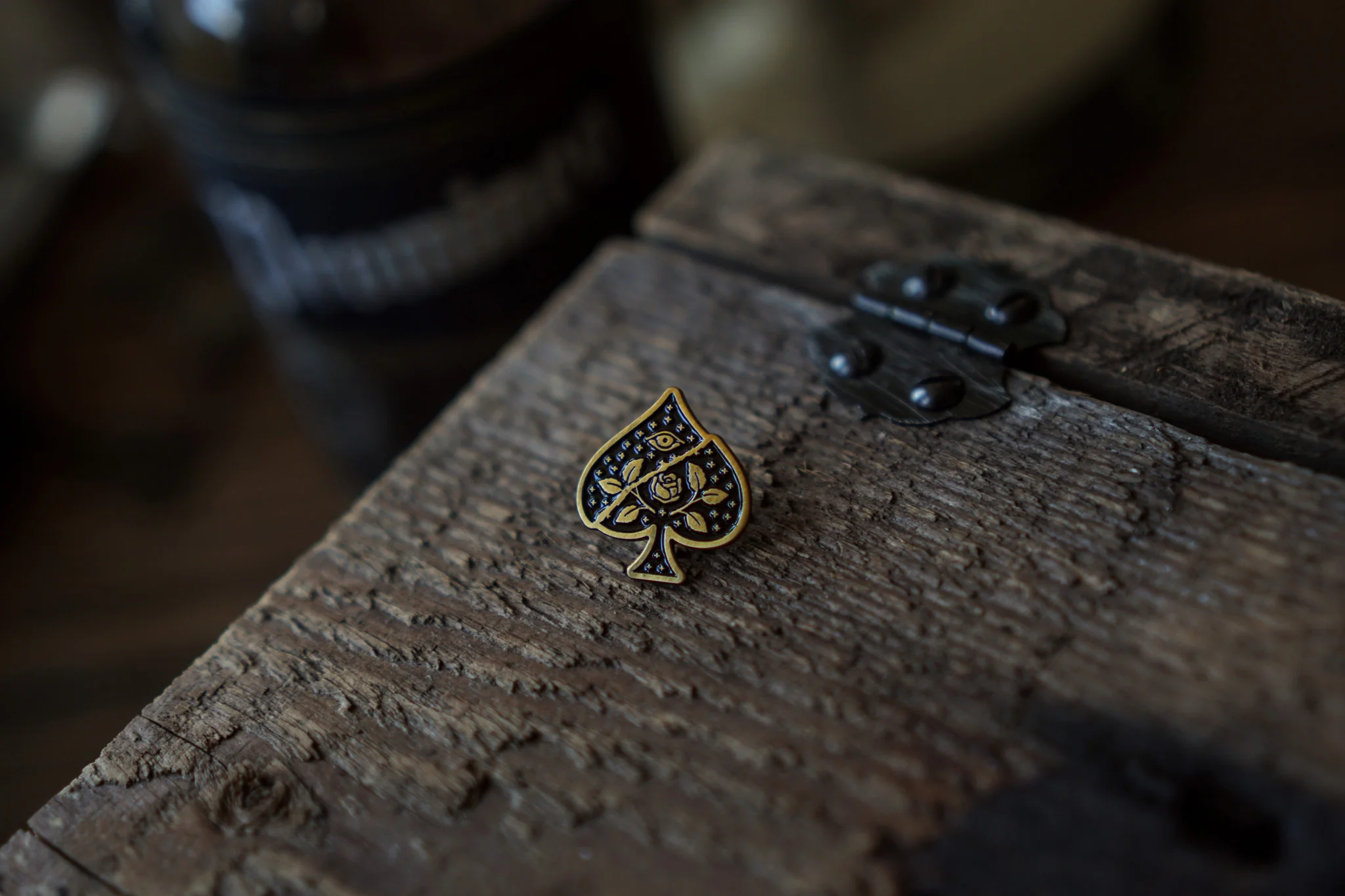 Broken Spade Pin - Image 3