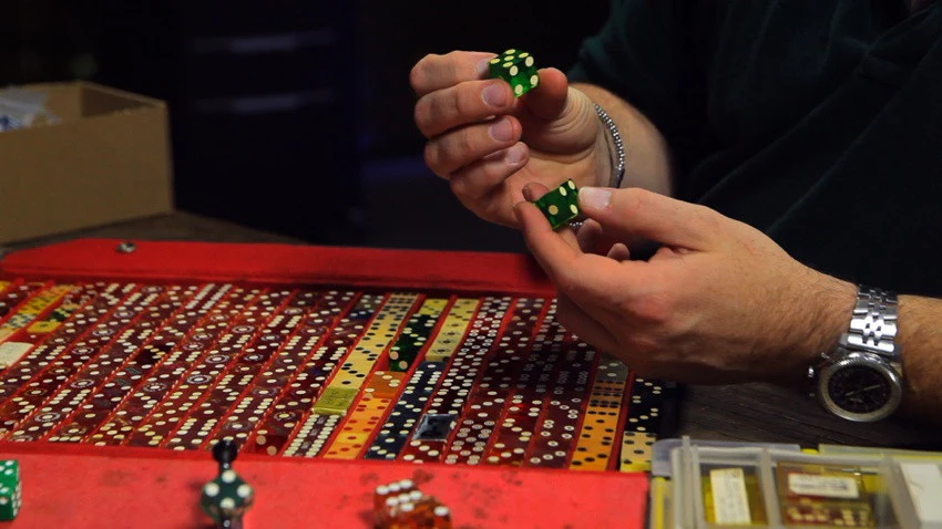Dice Switching by Jason England - Image 8